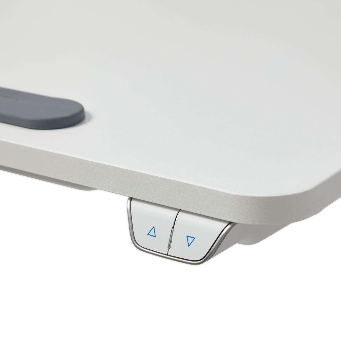 KOWO K30012 height adjustable desk has adjustable height button so can adjjust the height to our needs 